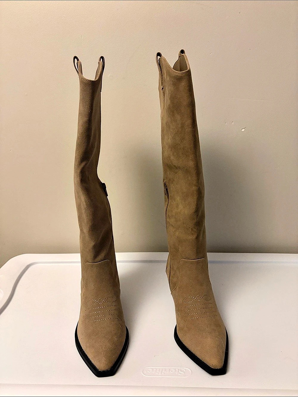 Women's Brown Pointed-Toe Over-the-Knee Boots